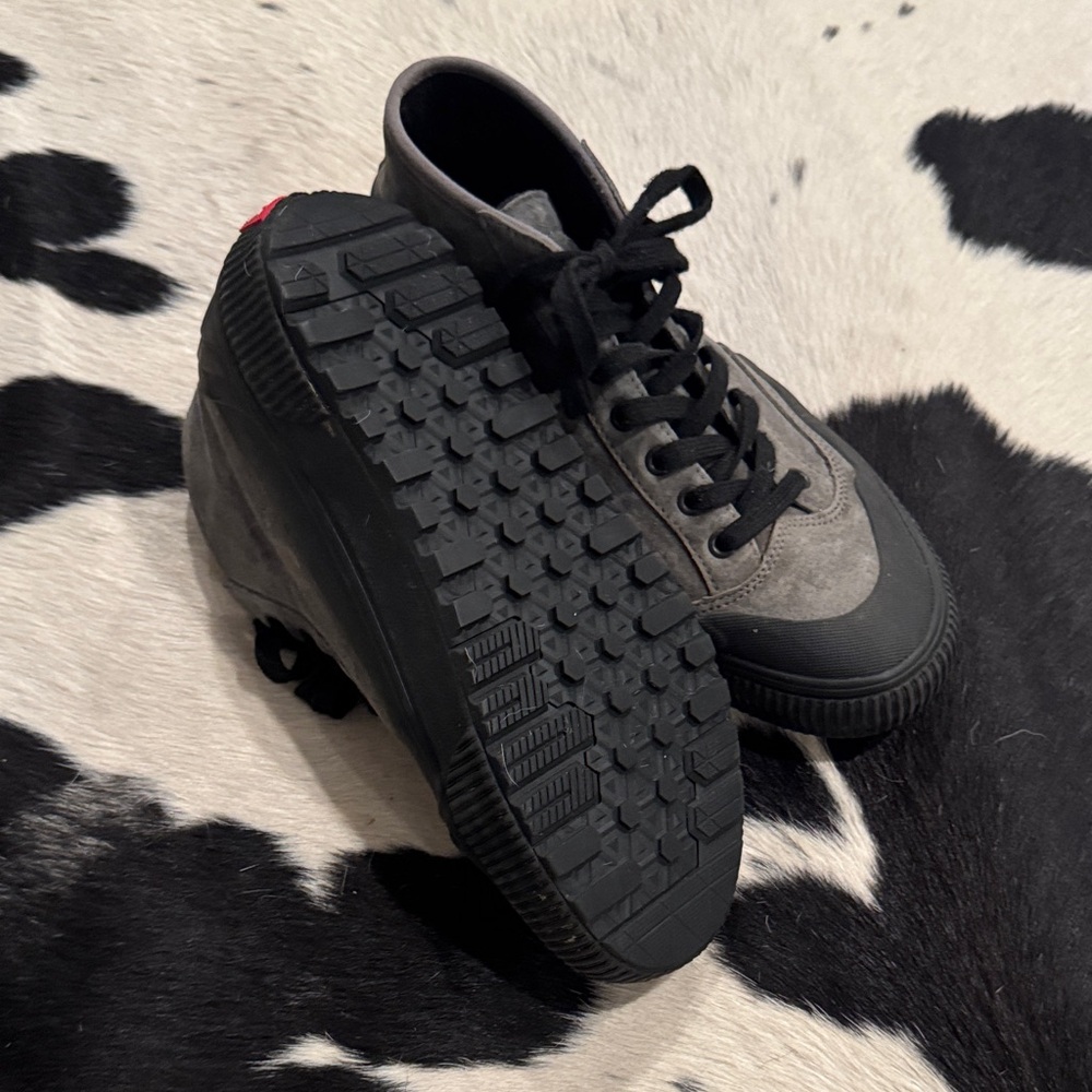 Vans MTE Leather Mid Boots - Picture 2 of 3